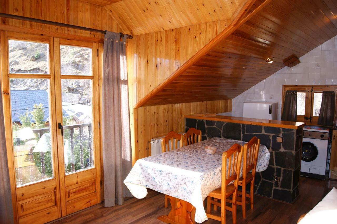 Apartaments Pont Romanic Espot Luaran gambar
