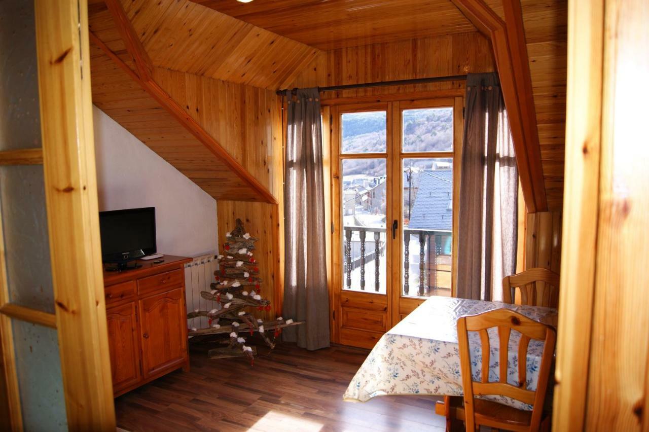 Apartaments Pont Romanic Espot Luaran gambar