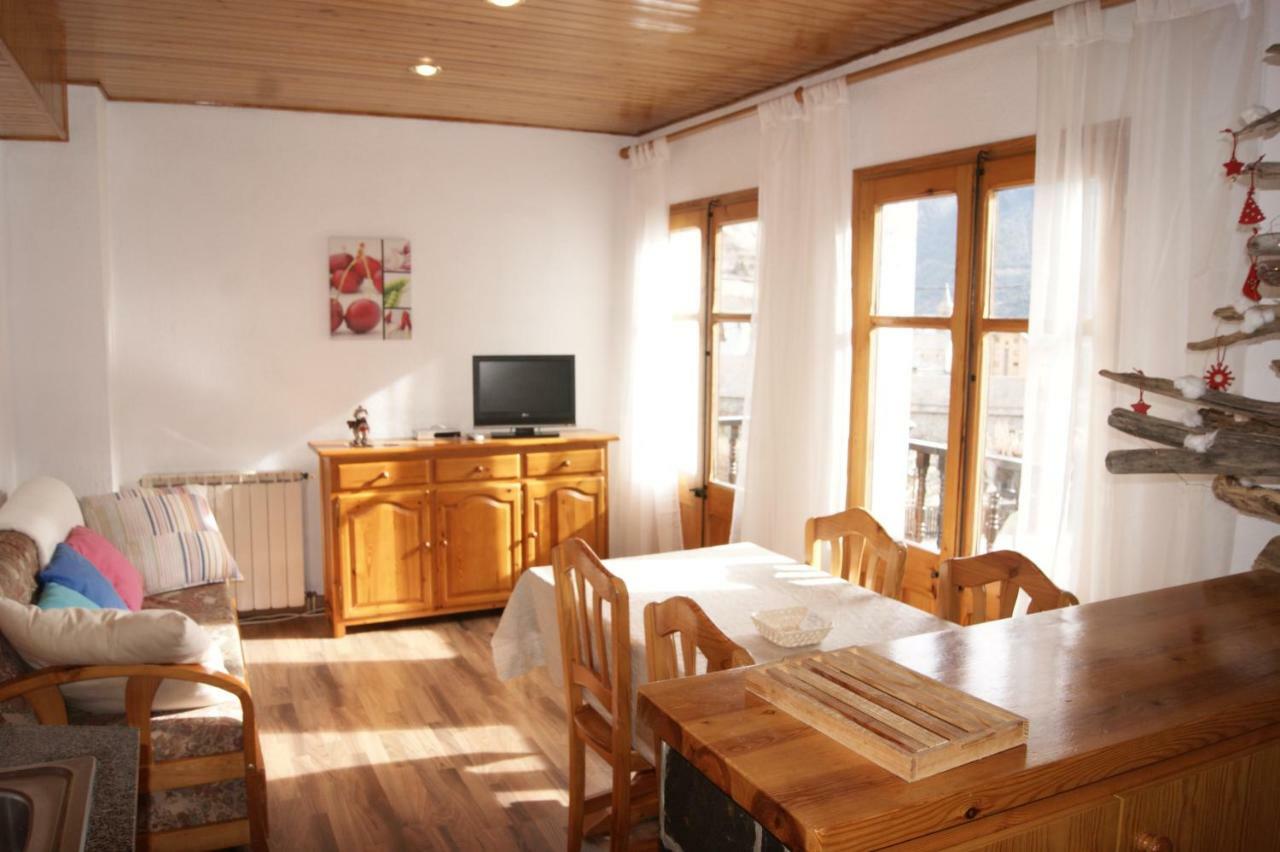 Apartaments Pont Romanic Espot Luaran gambar