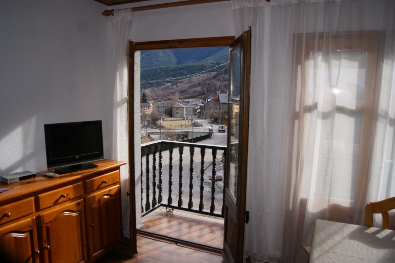 Apartaments Pont Romanic Espot Luaran gambar